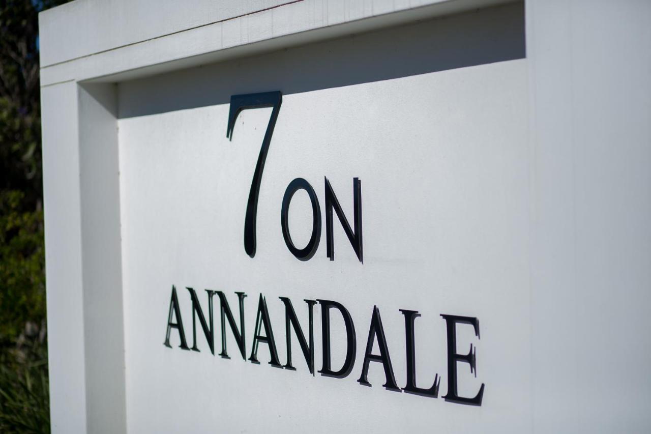 7 On Annandale B&B イースト・ロンドン エクステリア 写真